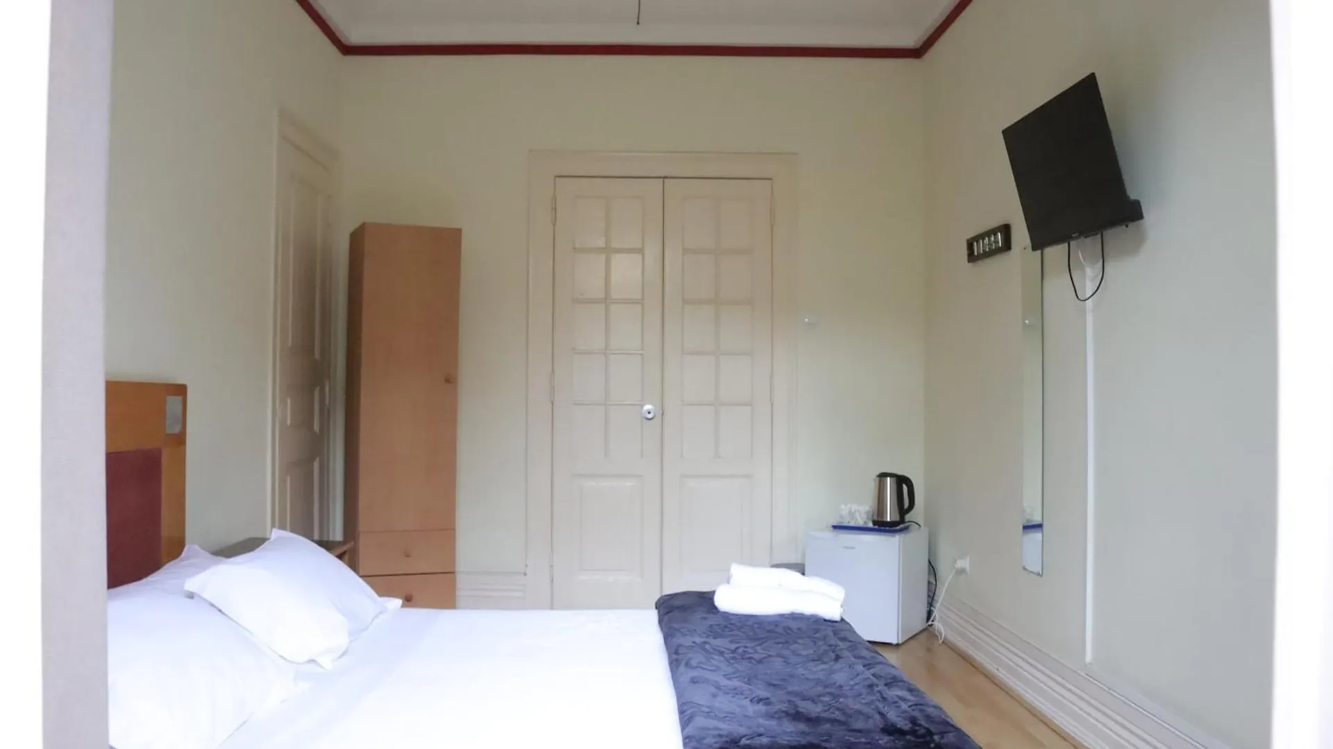 Midis - Local Accommodation Lisbon
